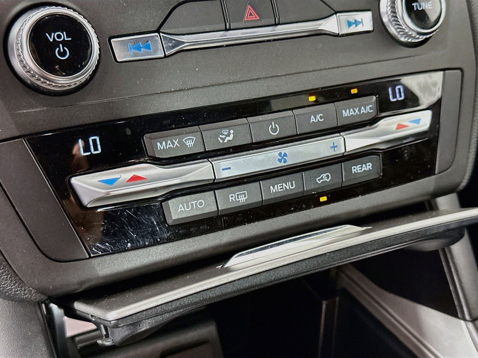 Used 2020 Magnetic Metallic Ford XLT image 15