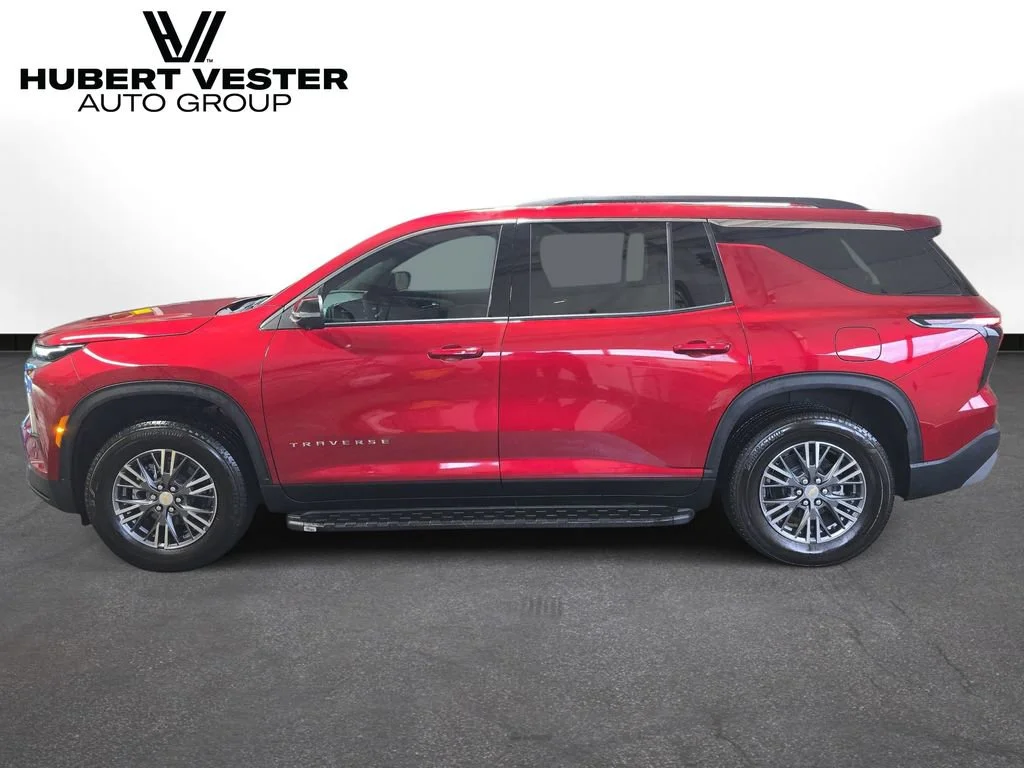 2026 Chevrolet Traverse FWD LT's photo
