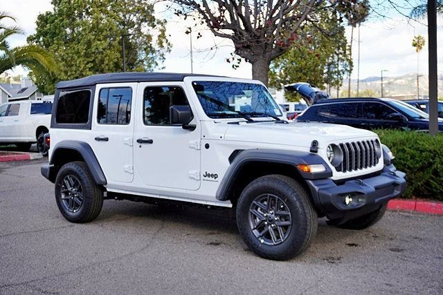 New 2026 Bright White Clear-Coat Exterior Paint Jeep Sport S image 6