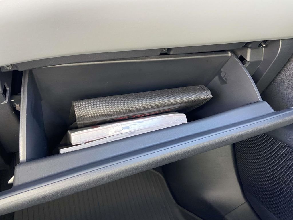 2026 Toyota Highlander Platinum - Photo 33
