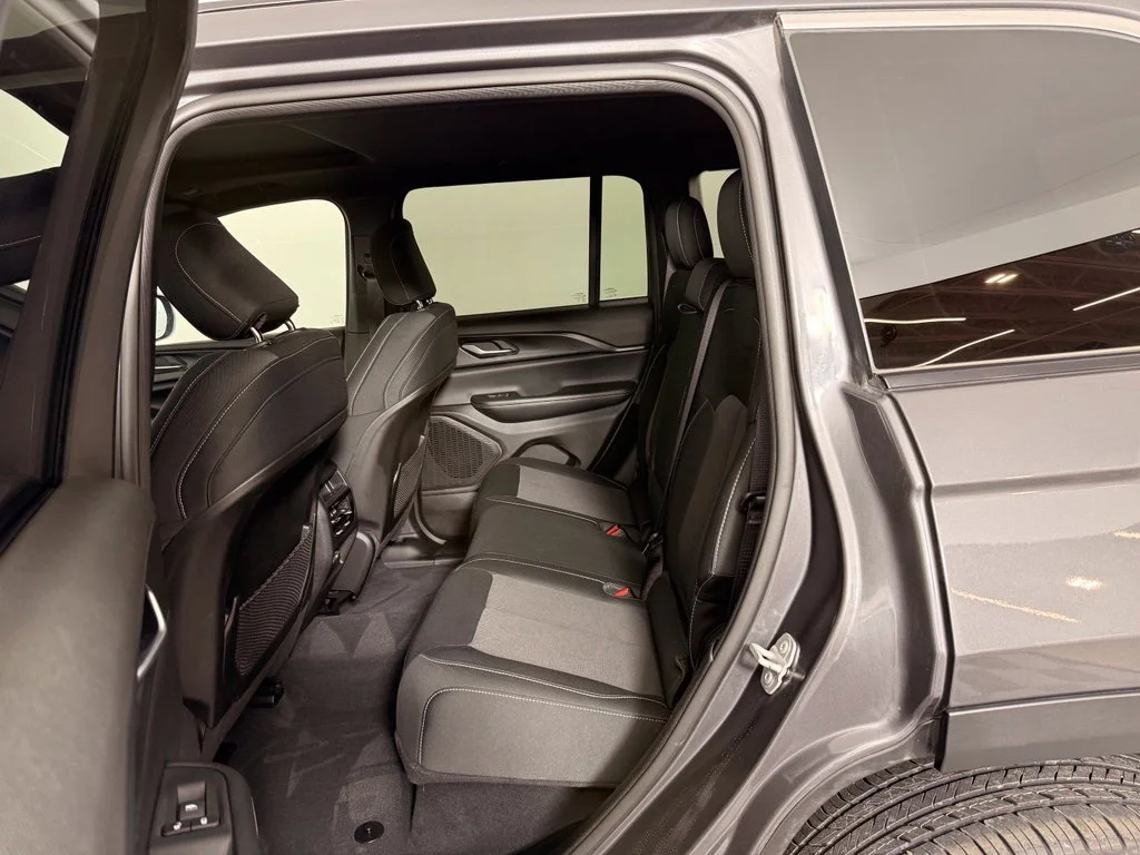 Used 2024 Gray Jeep Laredo X image 16