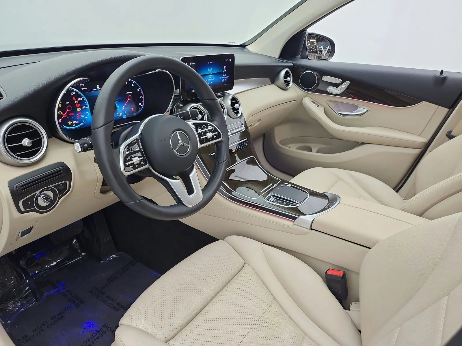 Used 2020 Black Mercedes-Benz GLC 300 4MATIC® SUV image 12