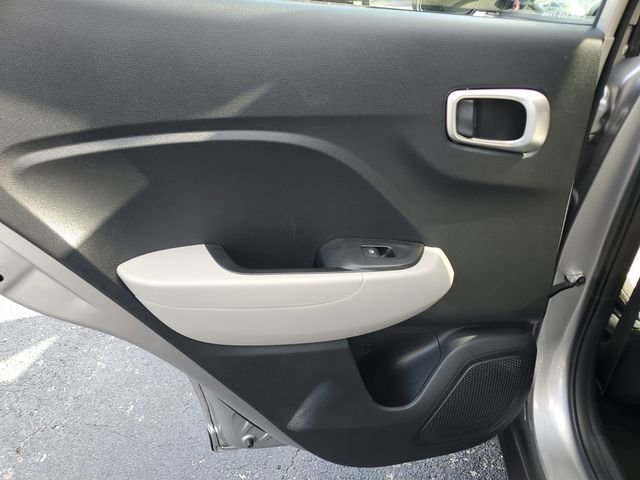 2023 Hyundai Venue SEL - Photo 27