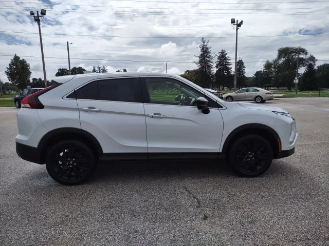 Certified Used 2024 White Mitsubishi  image 6