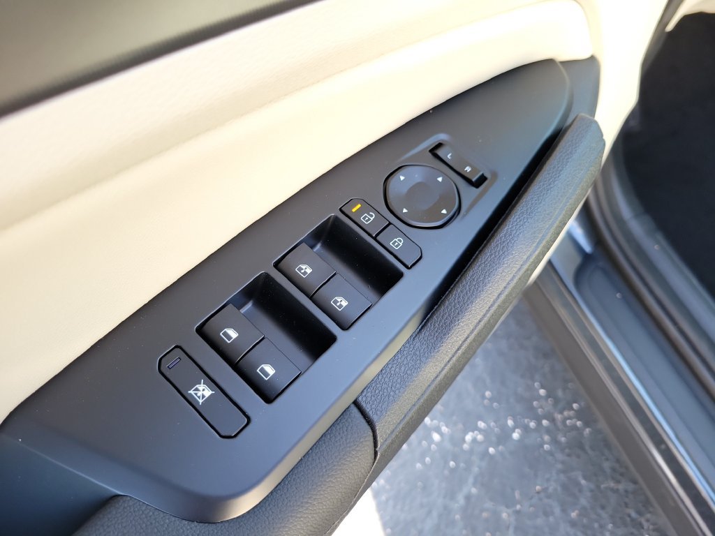 New 2026 Gravity Gray Kia EX image 21