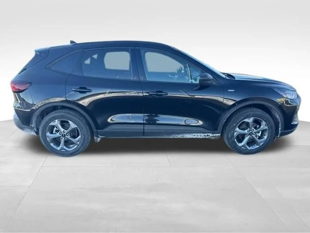 Used 2025 Black Ford ST-Line image 4