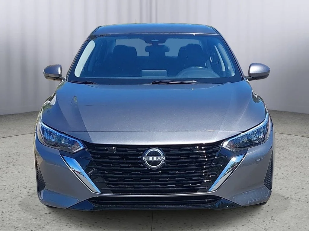 Used 2024 Gray Nissan SV image 8