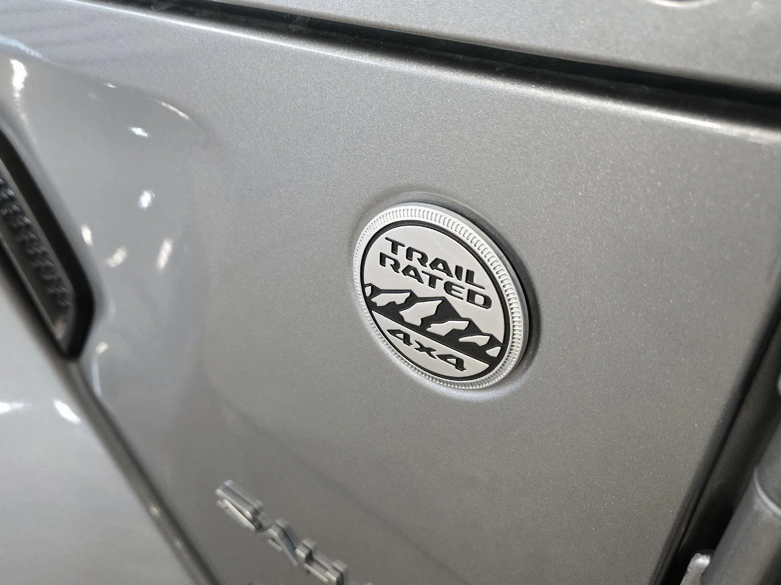 Used 2020 Billet Silver Metallic Jeep Sahara image 52