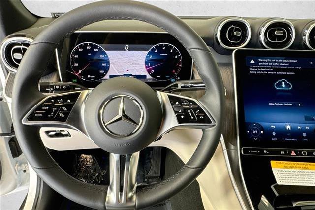 New 2026 Polar White Mercedes-Benz GLC 300 image 40