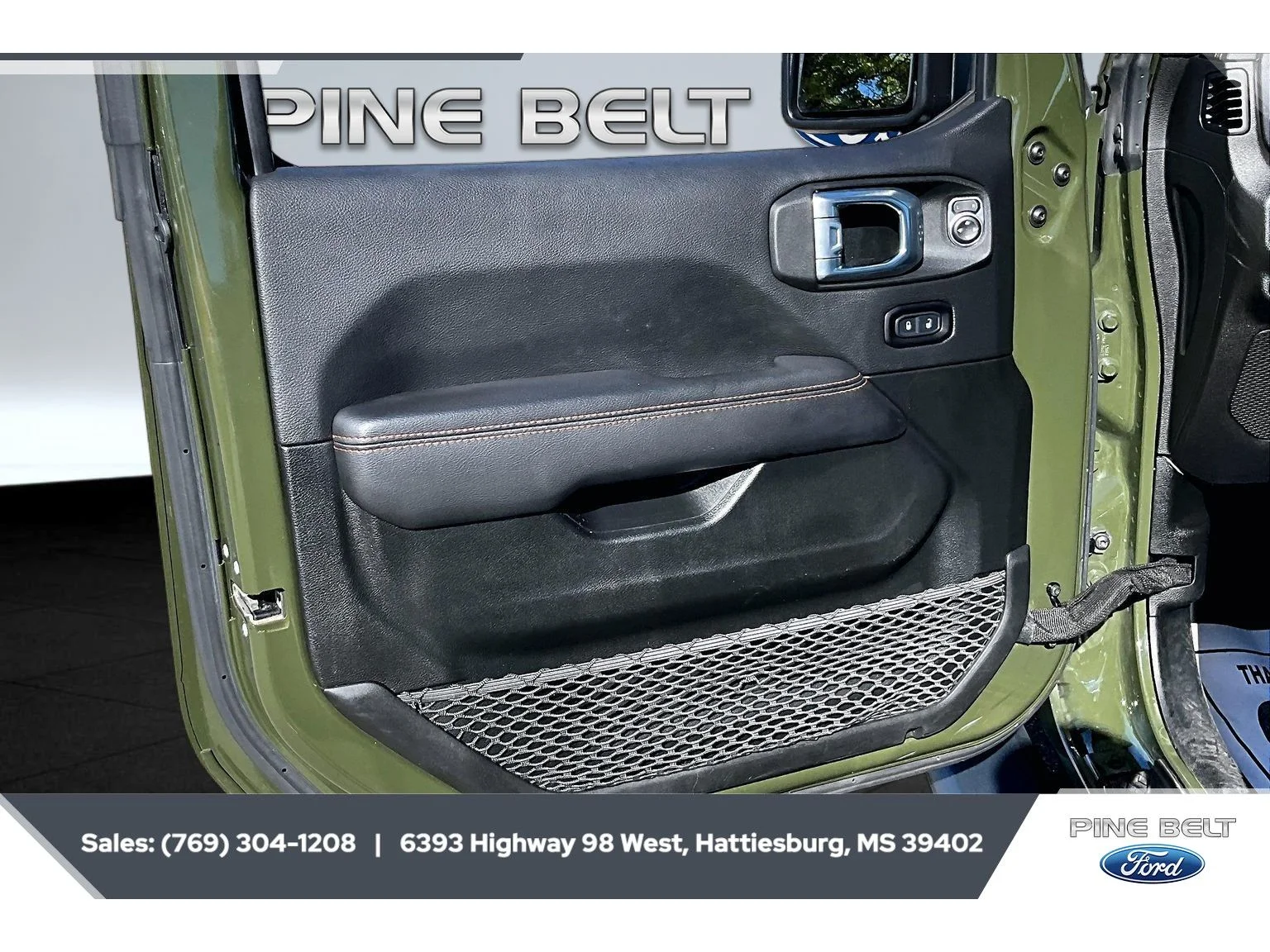 Used 2022 Sarge Green Clearcoat Jeep Mojave image 18