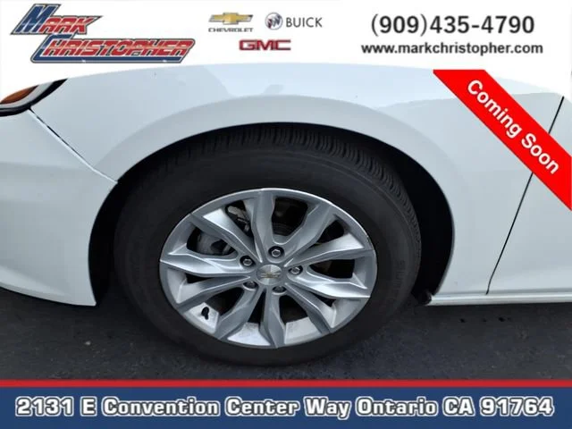 Used 2024 Summit White Chevrolet 1LT image 3