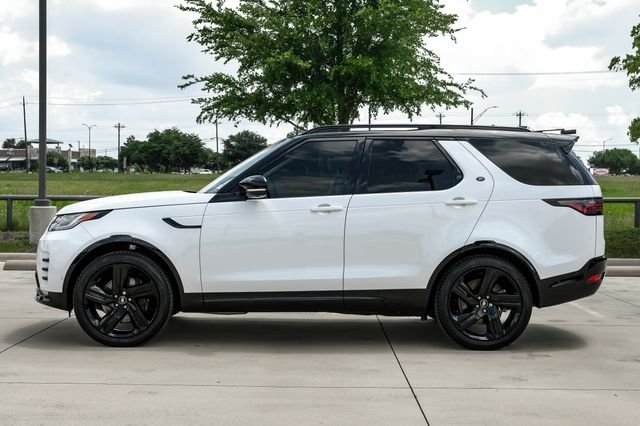 Used 2025 White Land Rover Dynamic SE image 13