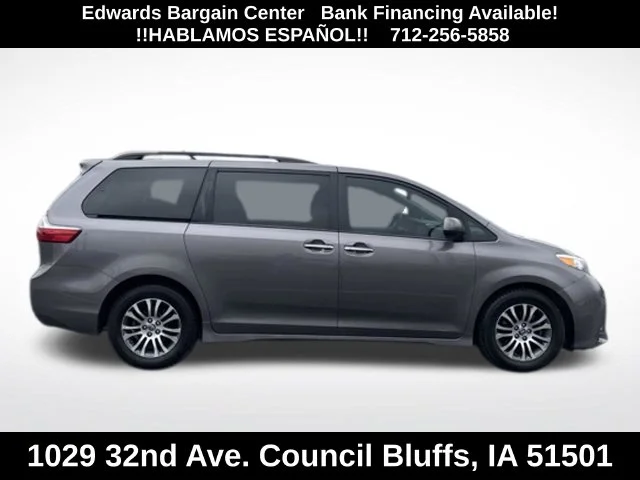 Used 2019 Gray Toyota XLE Premium image 8