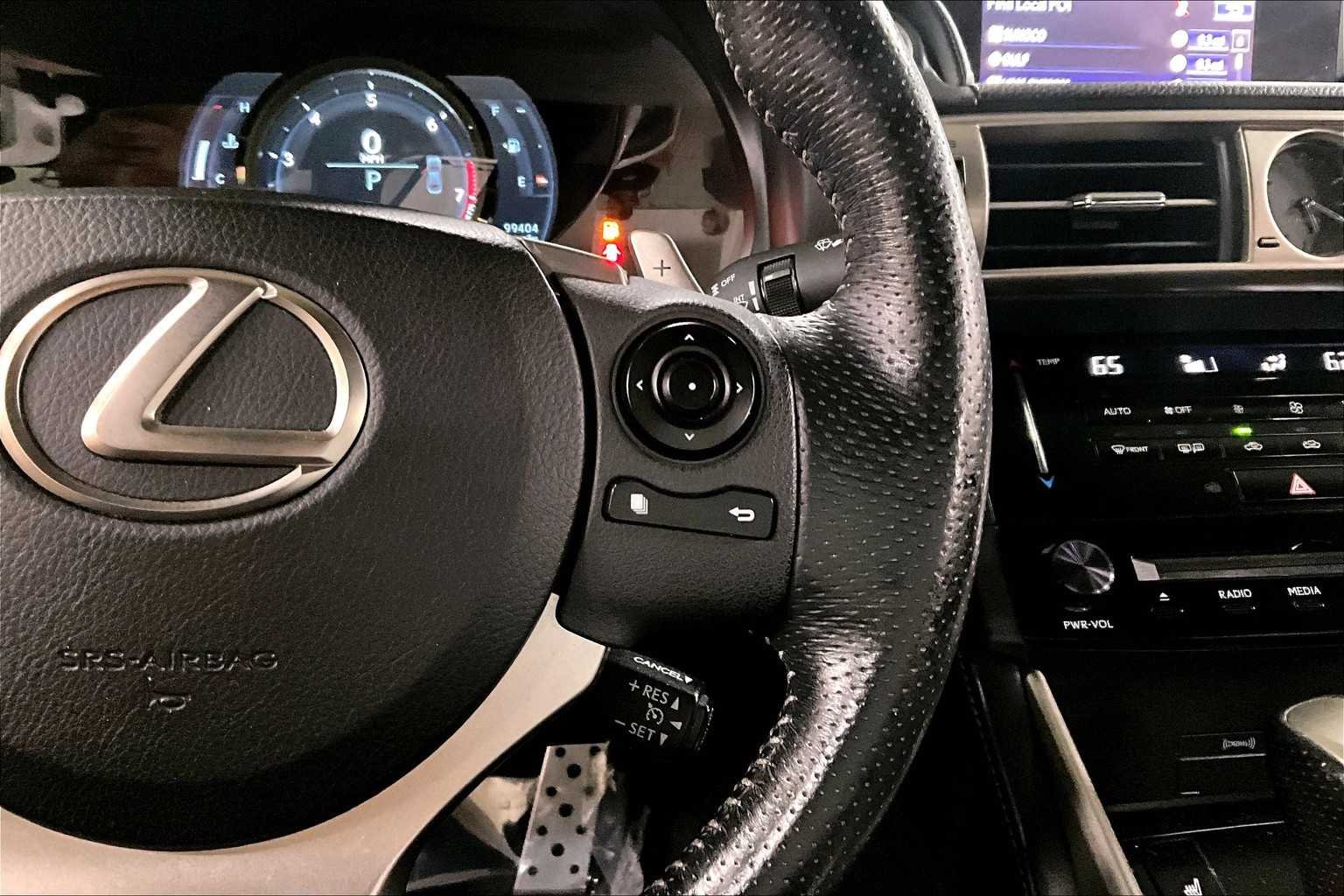 Used 2014 Silver Lining Metallic Lexus  image 24