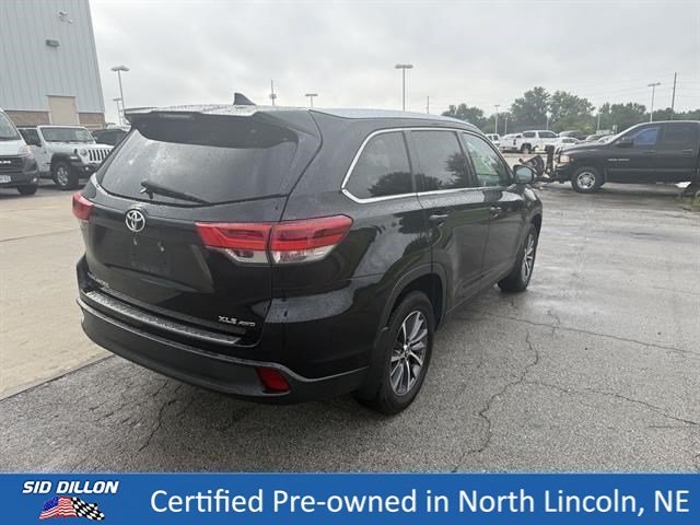 Certified Used 2019 Midnight Black Metallic Toyota XLE image 8