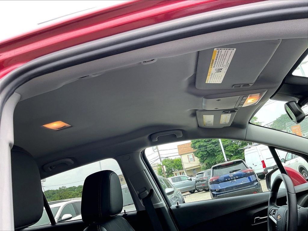 Used 2018 Red Chevrolet LT image 22