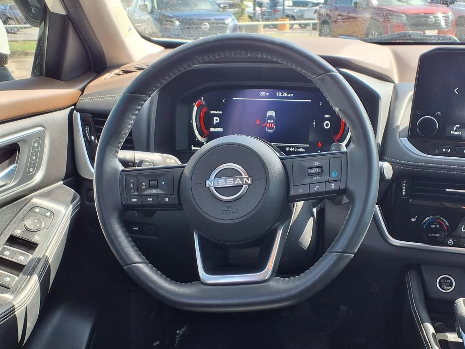 Used 2023 White Nissan Platinum image 12