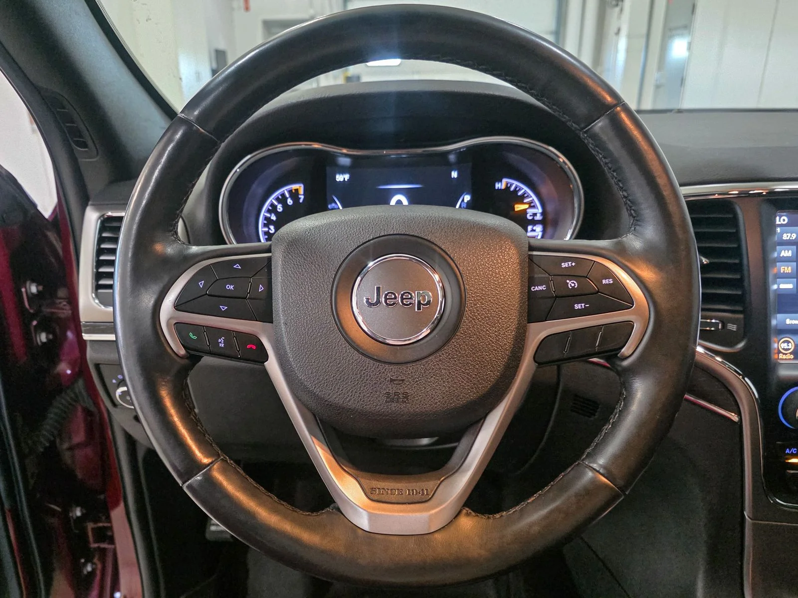 Used 2018 Red Jeep Limited image 32