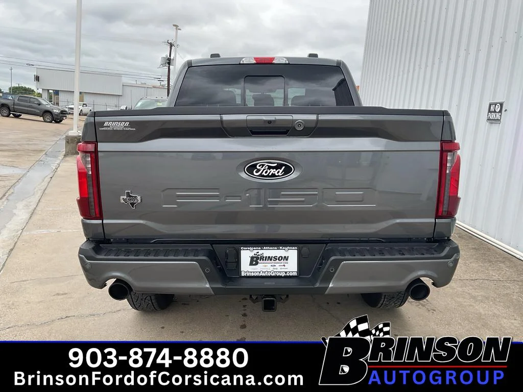 New 2026 Carbonized Gray Metallic Ford XLT image 4