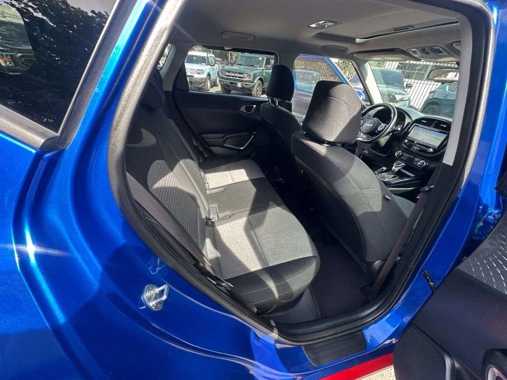 Used 2022 Blue Kia GT-Line image 31