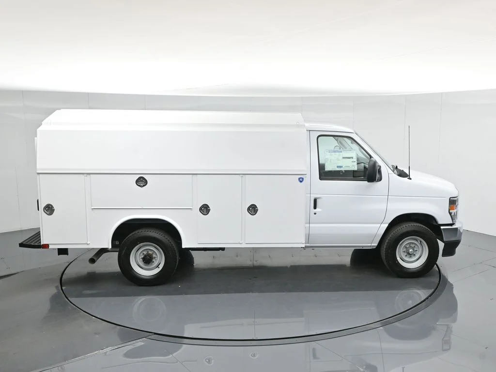 New 2026 White Ford Base image 74