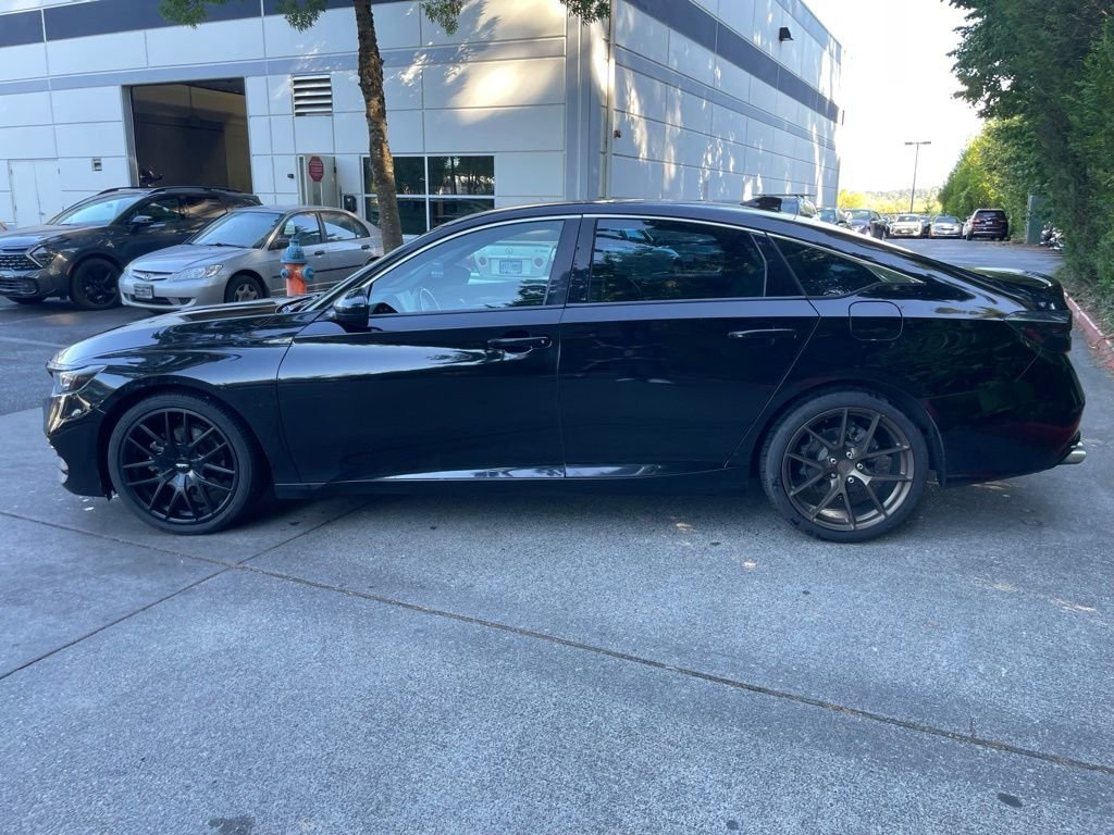 Used 2018 Crystal Black Pearl Honda Sport image 6