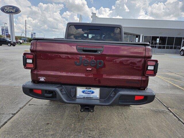Used 2021 Snazzberry Pearlcoat Jeep Sport S image 4