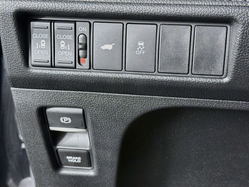 Used 2025  Honda Sport-L image 15