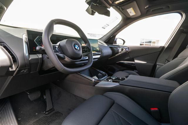 New 2026 Dark Graphite Metallic BMW 30 xDrive image 4