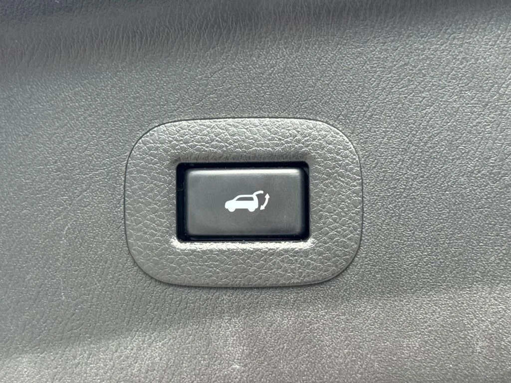 Used 2017 Smoky Quartz INFINITI Base image 28