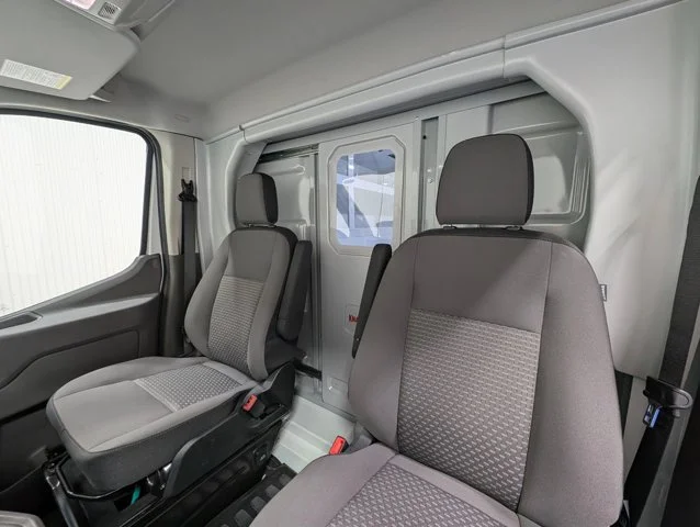 New 2026 Oxford White Ford Cutaway image 42