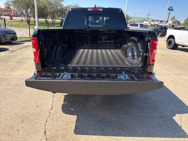 New 2027 Diamond Black Crystal Pearl-Coat Exterior Paint RAM Laramie image 12