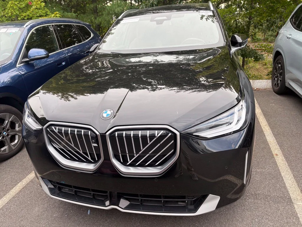 Certified Used 2025 Black Sapphire Metallic BMW 30 xDrive image 3