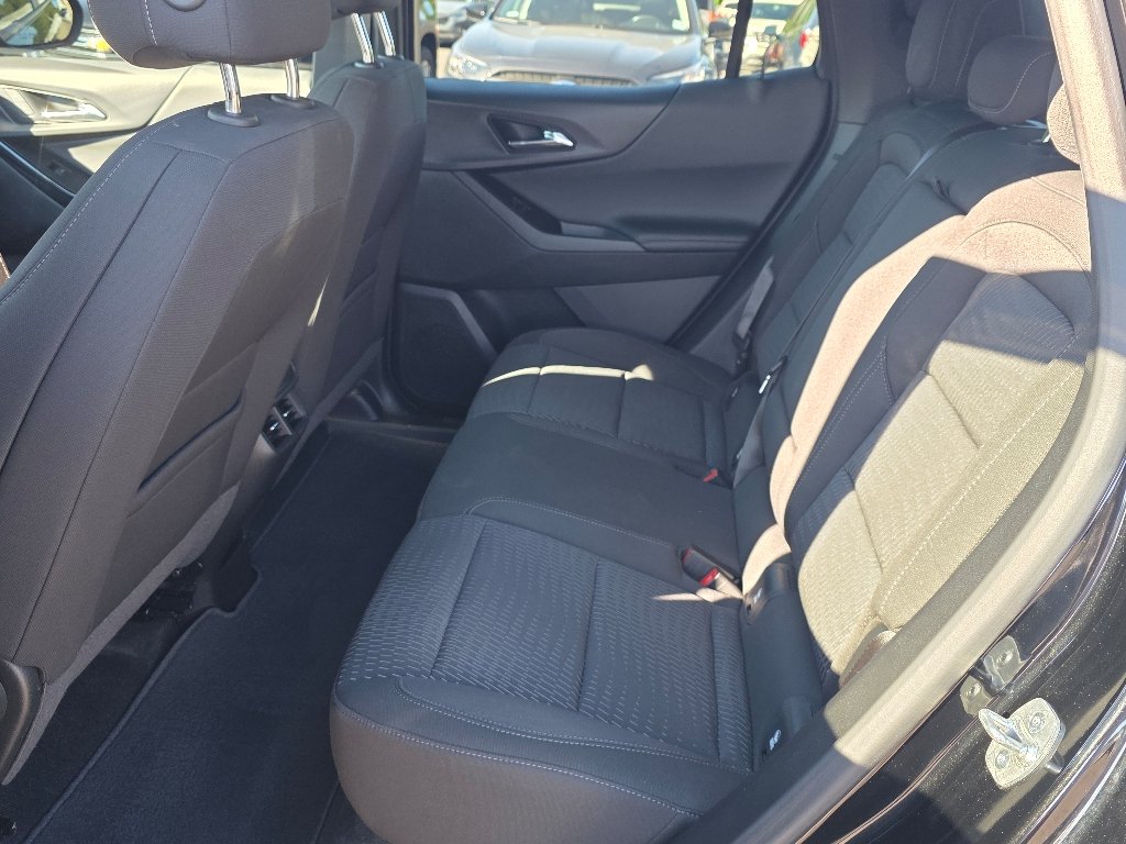 Certified Used 2025 Mosaic Black Metallic Chevrolet LT image 27