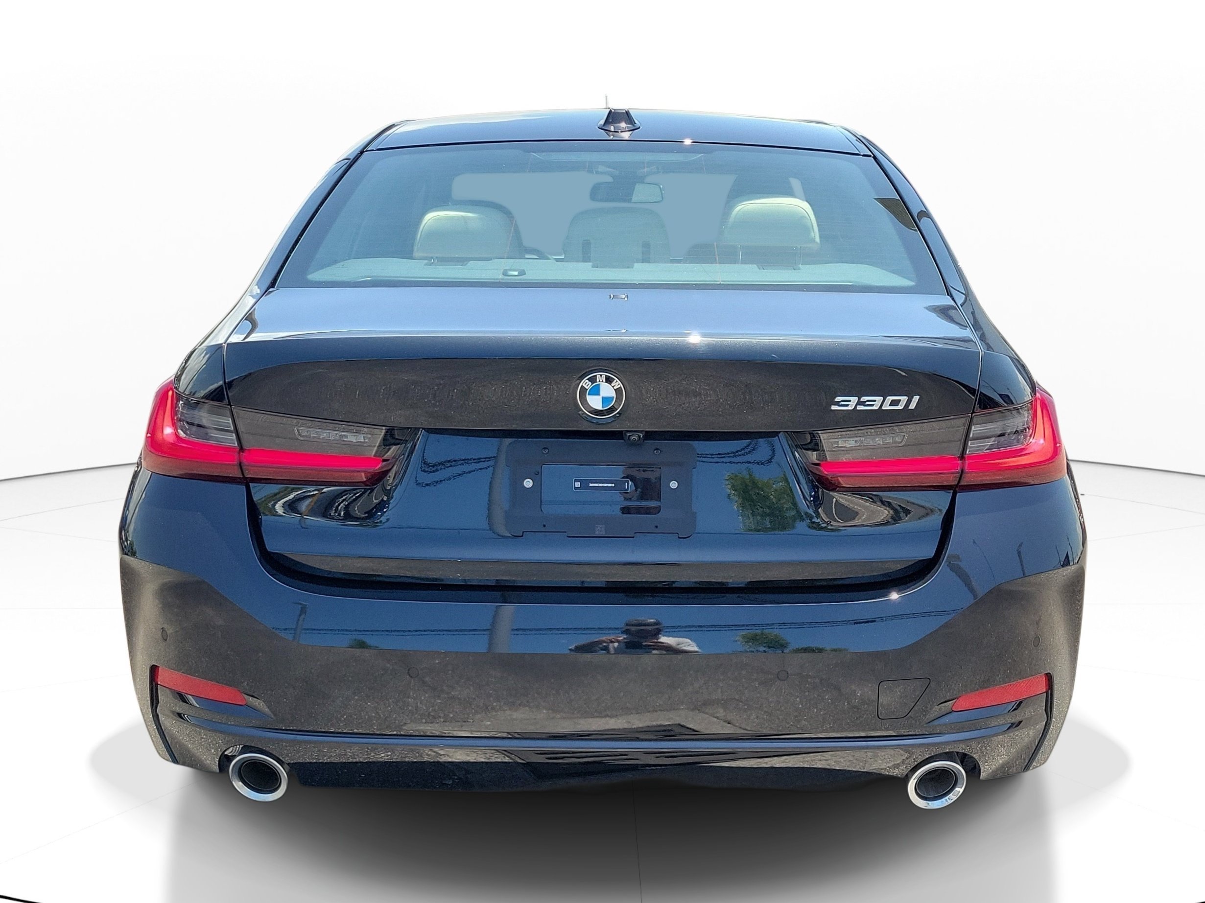 Used 2025 Black Sapphire Metallic BMW 330i image 4