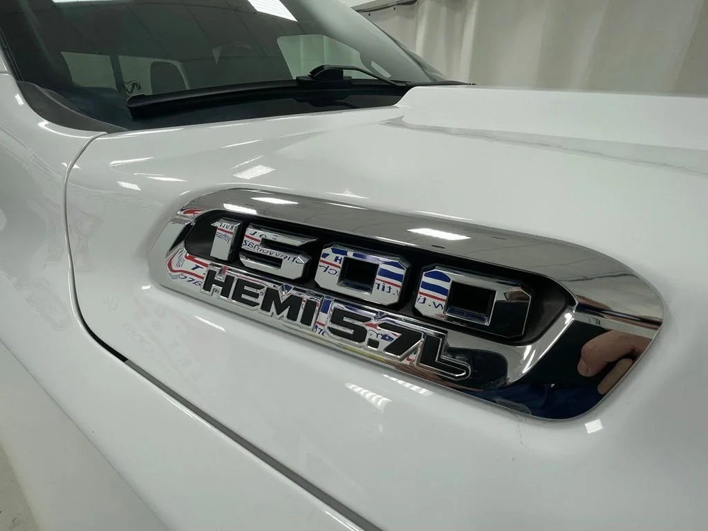 Used 2022 White Ram Big Horn/Lone Star image 4