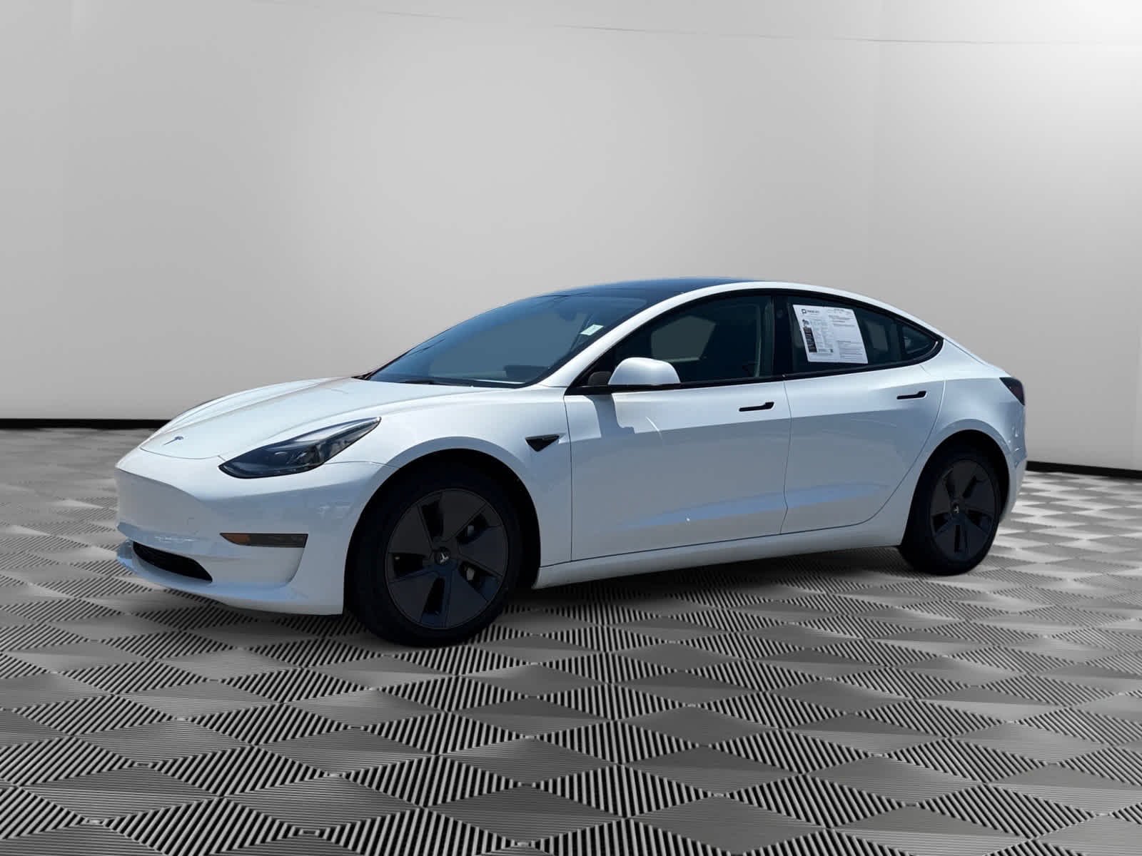 2023 Tesla Model 3 -'s photo