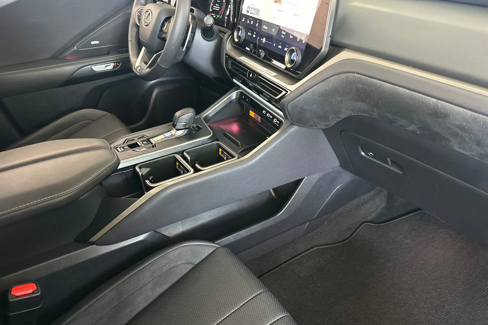 Used 2026 Pearl Lexus 500h F SPORT Performance Luxury image 13