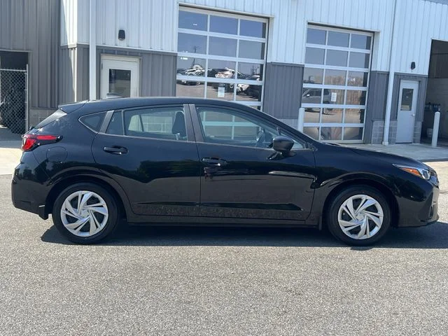 Used 2025 Black Subaru Base image 20