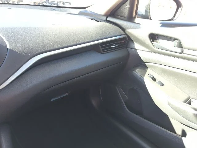 Used 2023 Silver Nissan 2.5 S image 8