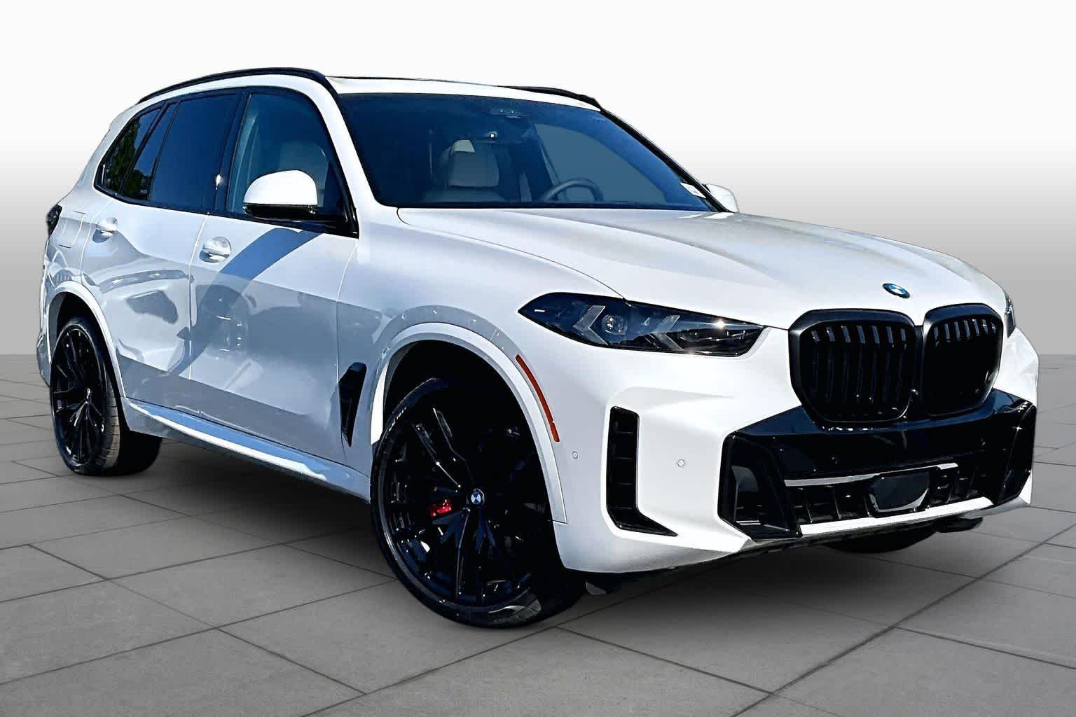 New 2026 Mineral White Metallic BMW xDrive40i image 2