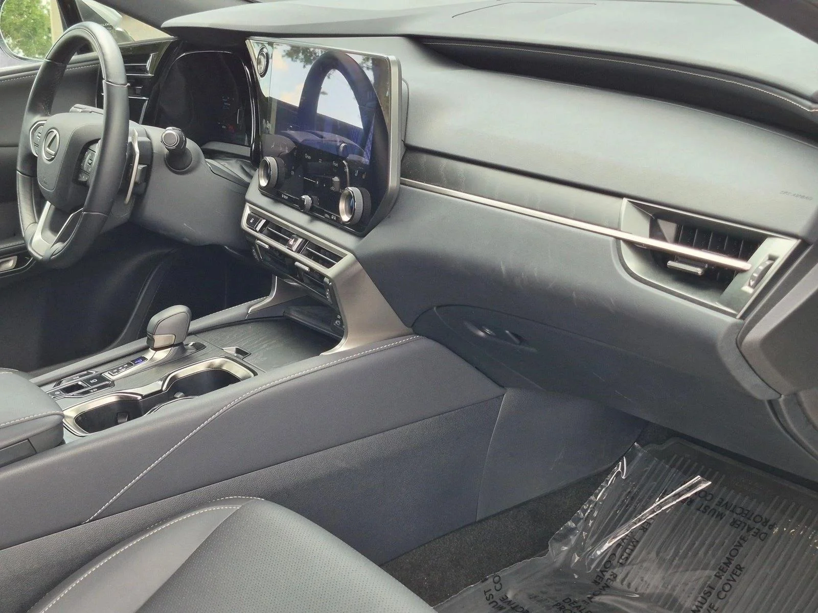 Certified Used 2025 Iridium Lexus PREMIUM image 21