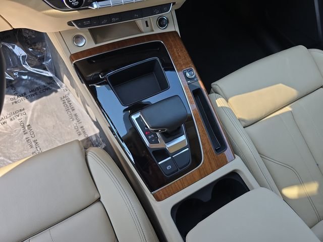 Used 2024 White Audi 55 Premium image 28