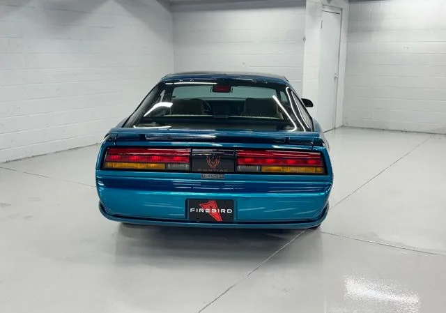 1992 Pontiac Firebird - Photo 3