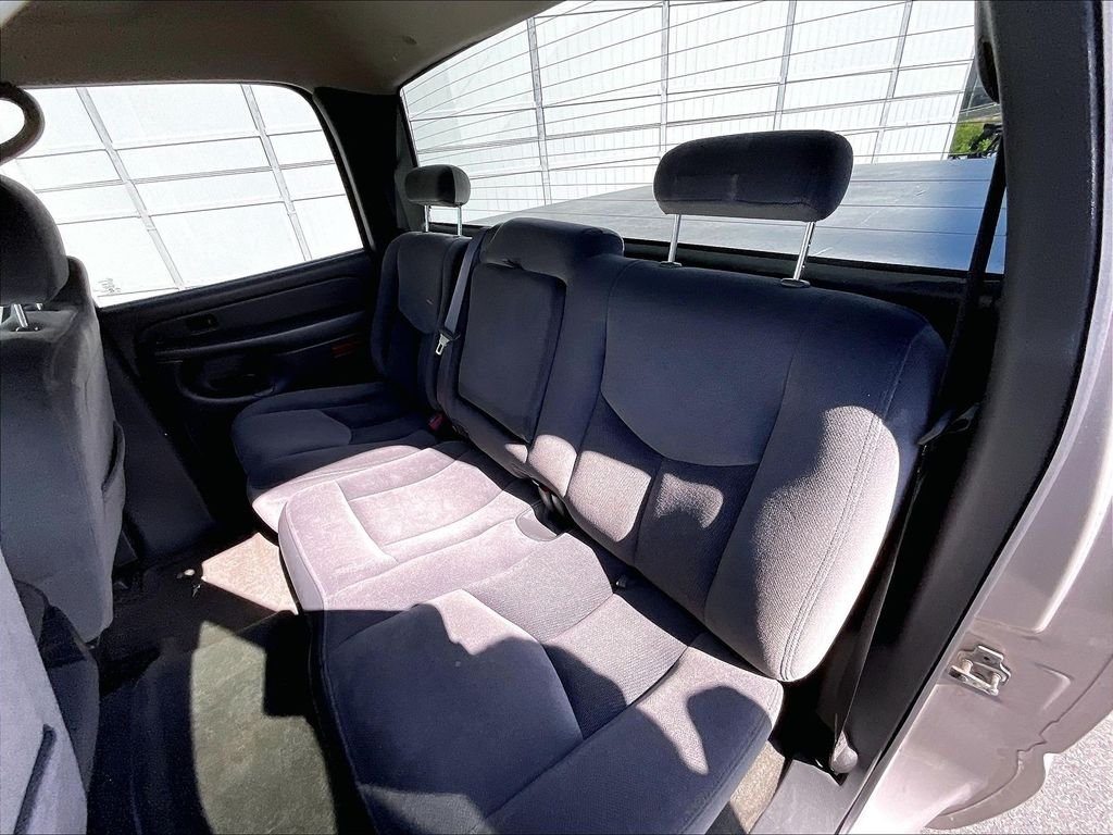 Used 2005 Silver Birch Metallic GMC SLE image 15