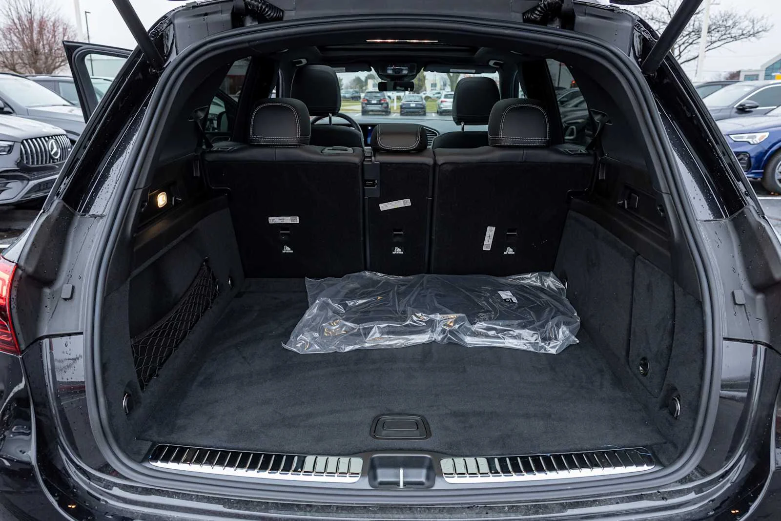 New 2026 Obsidian Black Metallic Mercedes-Benz GLE 350 image 24