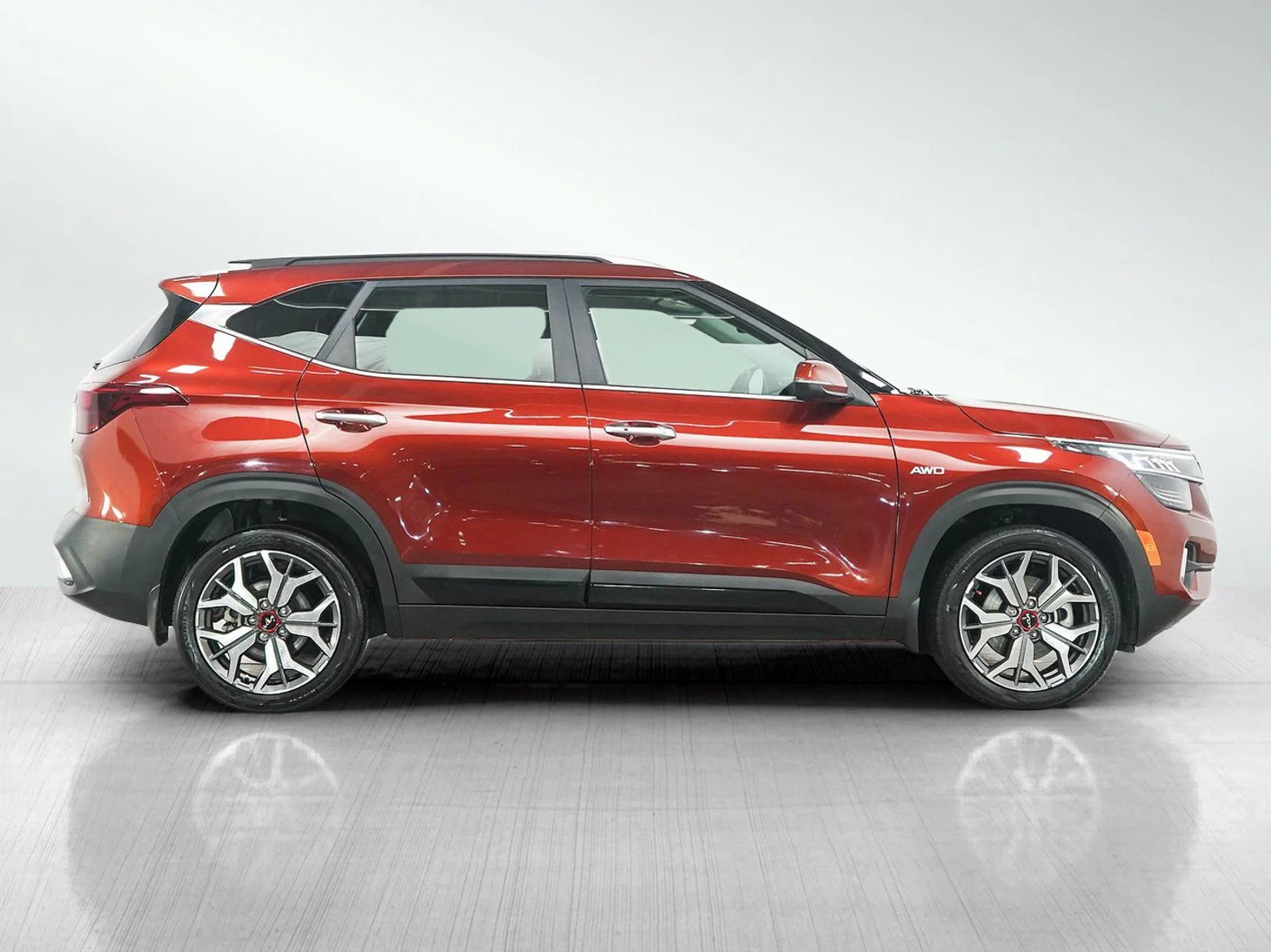 Used 2023 Mars Orange Kia SX image 6