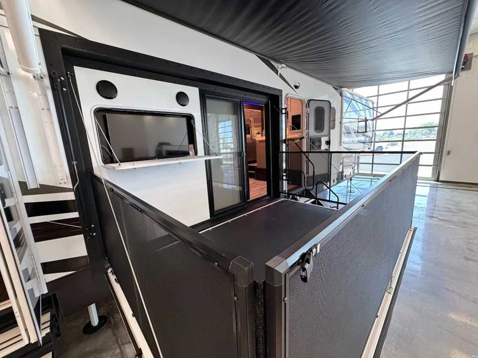 Used 2024 WHITE JAYCO  image 5
