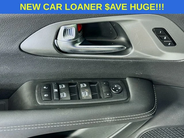 2026 Chrysler Pacifica Select - Photo 17