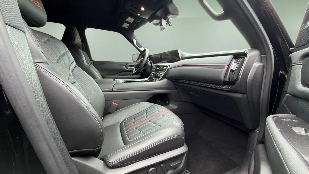 Used 2026 Super Black Nissan PRO-4X image 11